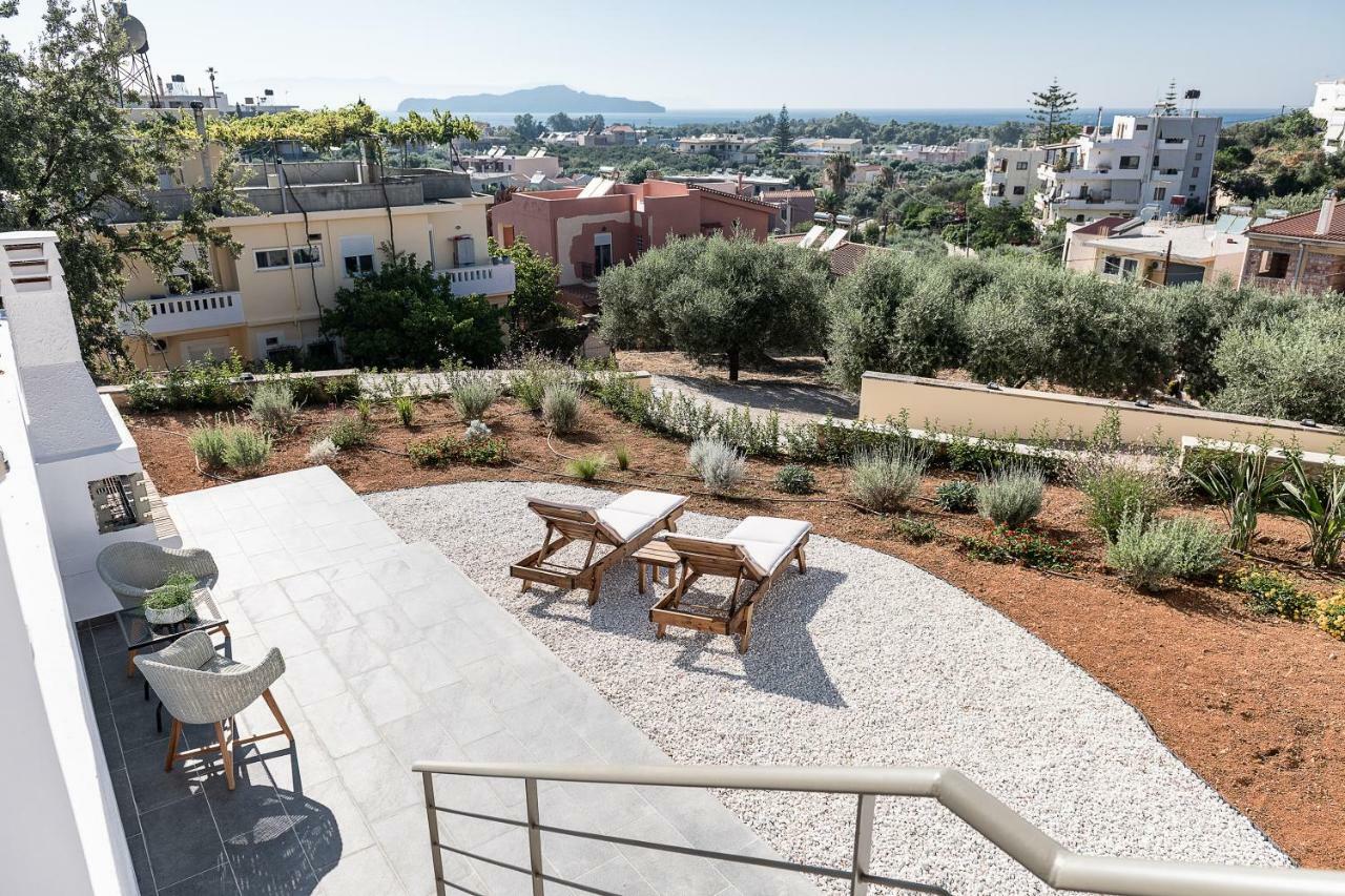Blue Island Luxury Apartment Kato Daratso Bagian luar foto